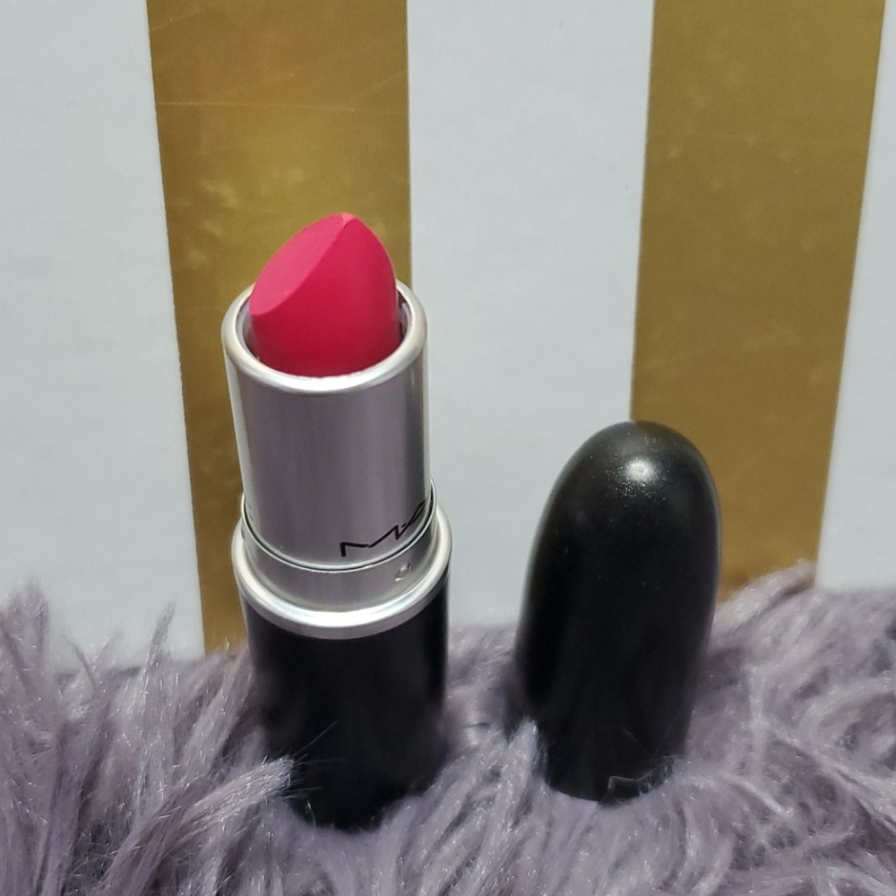 MAC Good Kisser Lipstick